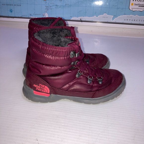THE NORTH FACE  Primaloft Puffer Boots Women's Sz 5 Purple Grape - Picture 2 of 12